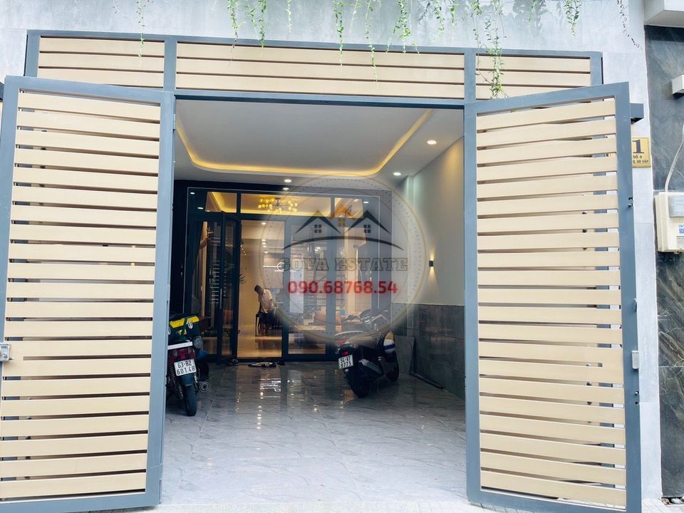 Bán nhà Mặt tiền Gò Vấp 4,5 tấm Cá Sân Đỗ Ô Tô Thiết Kế Hiện Đại
