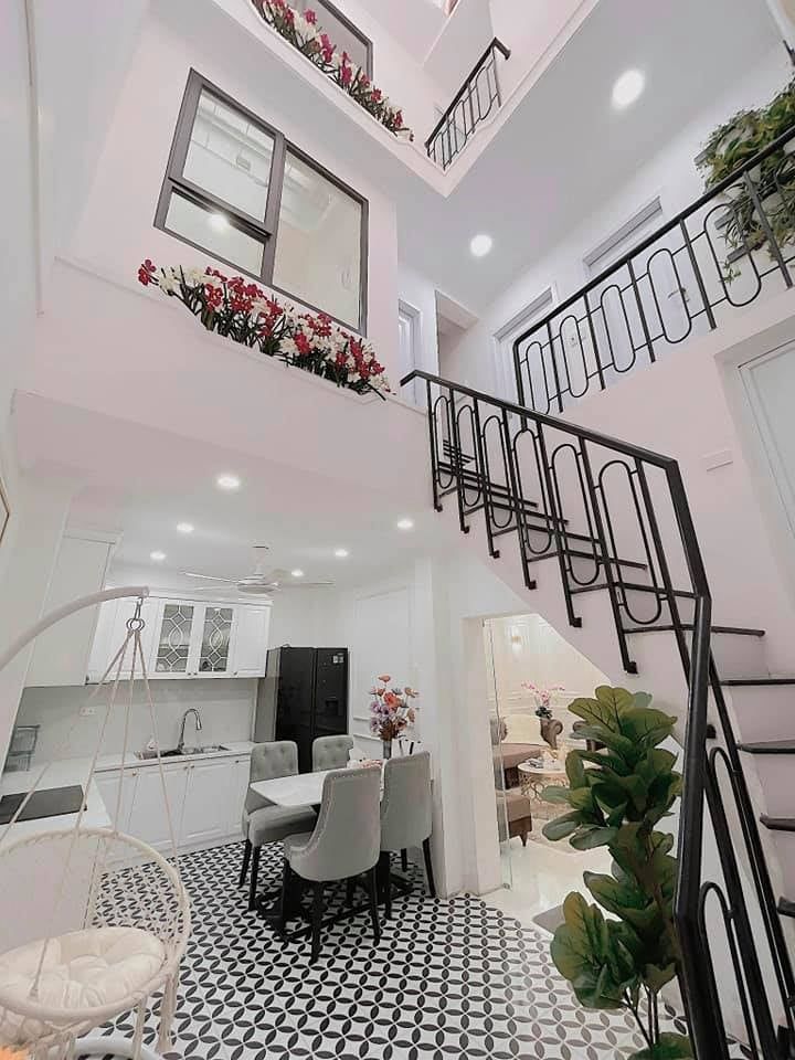Bán BIỆT PHỦ HAI BÀ TRƯNG 4 TẦNG 50M2, 5.4 TỶ CHỦ TẶNG NỘI THẤT CỰC ĐẸP.