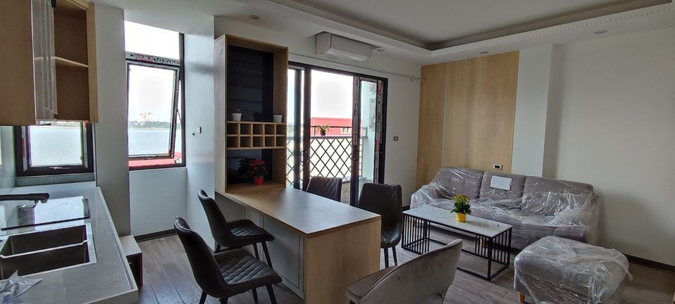 SIÊU PHẨM VIEW HỒ TÂY TÒA NHÀ 10 TẦNG CHO THUÊ CĂN HỘ CAO CẤP VÀI BƯỚC CHÂN RA HỒ TÂY