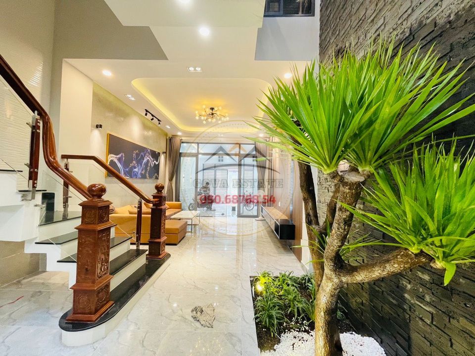 Bán nhà Mặt tiền Gò Vấp 4,5 tấm Cá Sân Đỗ Ô Tô Thiết Kế Hiện Đại