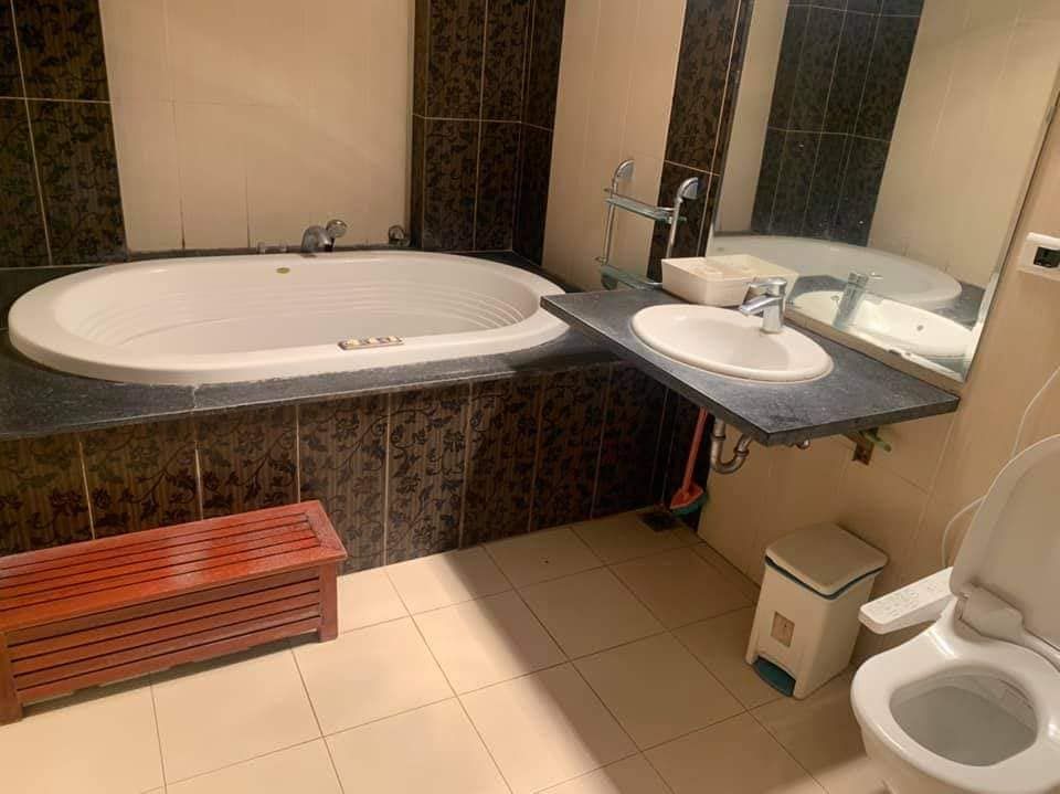 Bán gấp Mặt phố Quan Nhân,Thanh Xuân DT 50m2 x 6Tầng THANG MÁY MT 4.5m giá 10.8 Tỷ