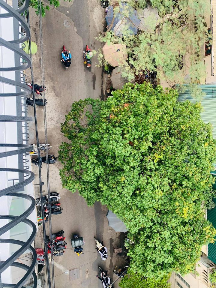 BÁN NHÀ DƯƠNG QUẢNG HÀM CẦU GIẤY NHÀ MỚI ĐẸP KINH DOANH THANG MÁY Ô TÔ TRÁNH
