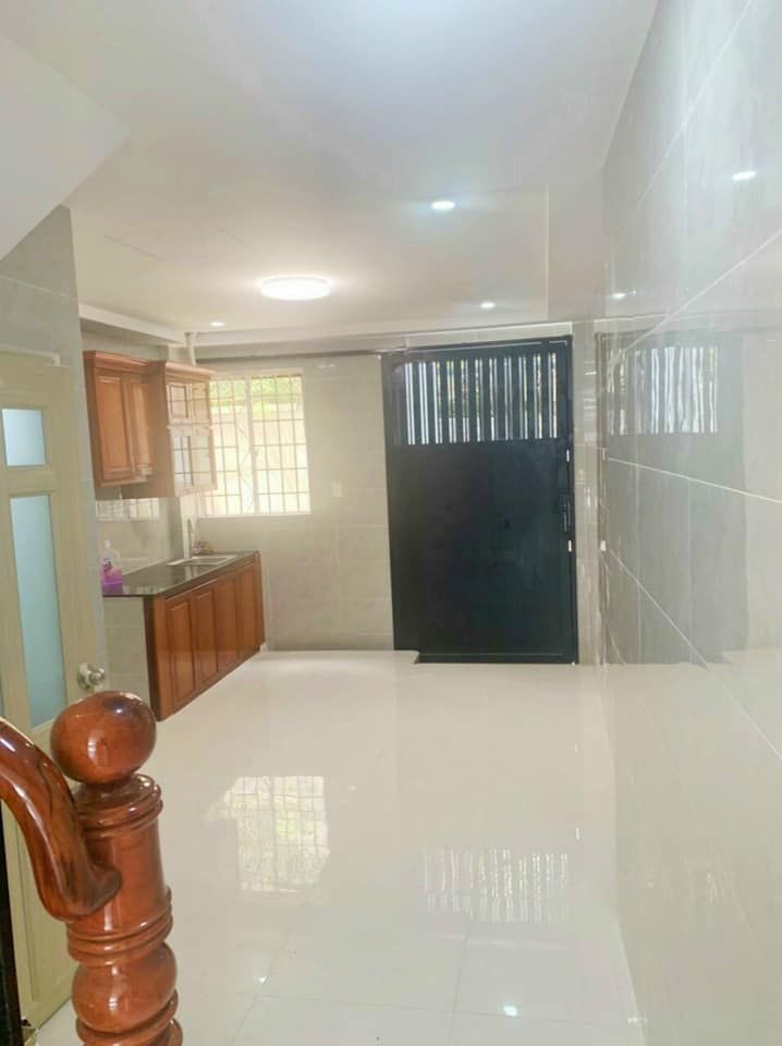 Bán nhà MT đường nguyễn thượng hiền p5 quận phú nhuận