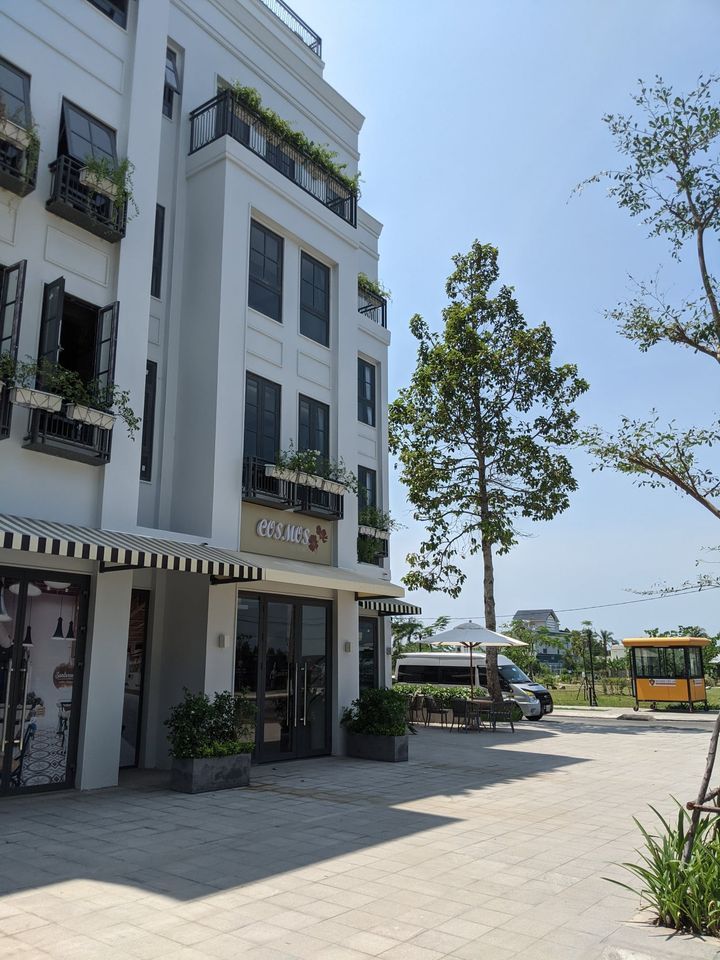 Townhouse view thoáng đối diện hồ ánh sáng. Điểm nhấn đẹp nhất ở dự án Đặng Văn Dầy, Quận Bình Thủy