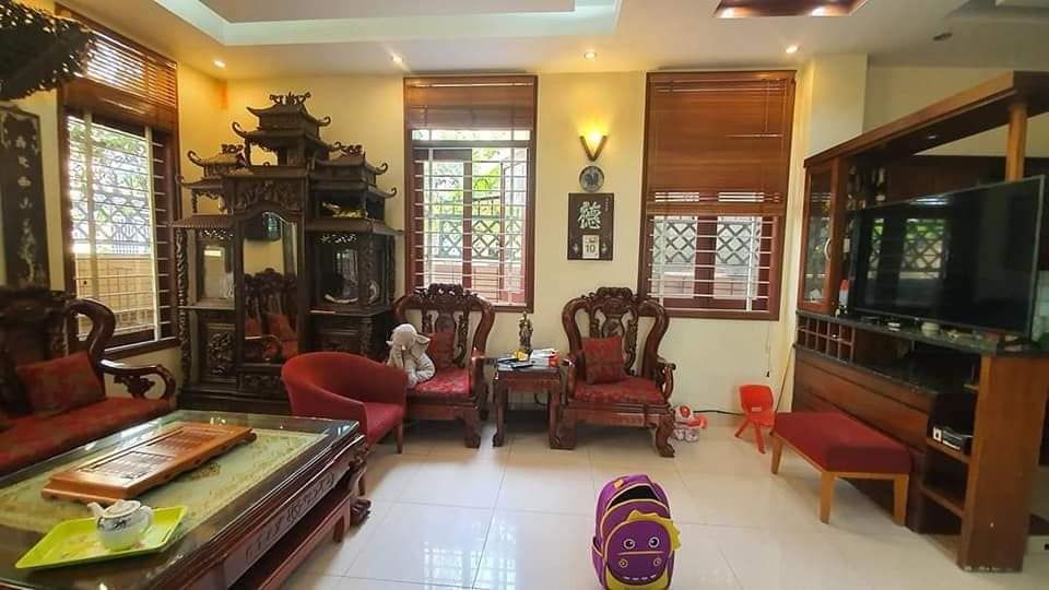 CHƯA ĐẾN 10 TỶ CÓ BIỆT THỰ ĐẲNG CẤP GẦN 200M2 SÂN VƯỜN PHỐ PHÚC LỢI LONG BIÊN
