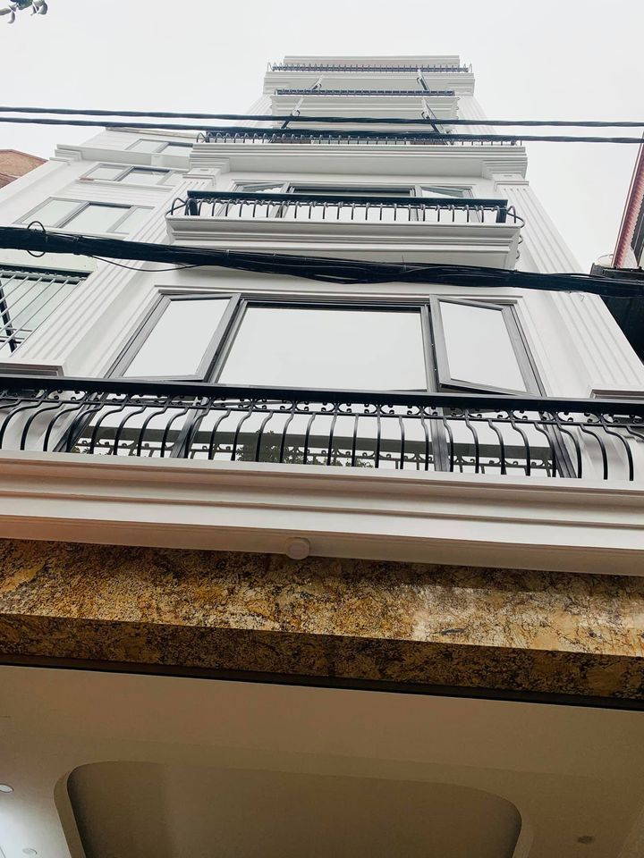 BÁN NHÀ DƯƠNG QUẢNG HÀM CẦU GIẤY NHÀ MỚI ĐẸP KINH DOANH THANG MÁY Ô TÔ TRÁNH