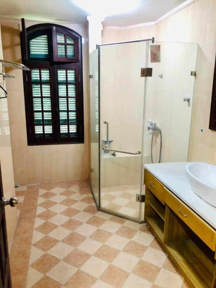 BIỆT THỰ LẠC LONG QUÂN TÂY HỒ CỰC HIẾM CÓ TOẠ LẠC TRÊN CON NGÕ TO NHƯ PHỐ