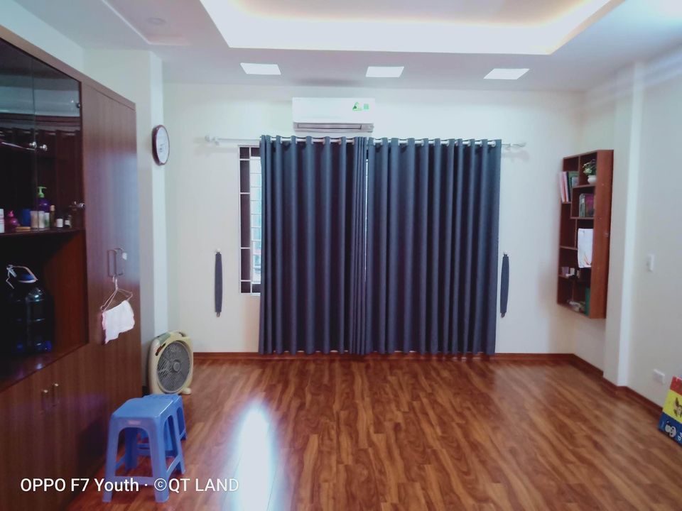 Gia Đình cần bán gấp nhà Xã Đàn, Đống Đa, giá 3,x tỷ. Nhà rất đẹp, tầm tiền hiếm