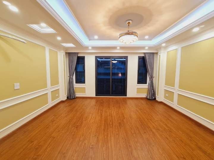 CHÍNH CHỦ CẦN BÁN NHÀ PHỐ TRUNG KÍNH CẦU GIẤY XÂY MỚI 7T KHU PHÂN LÔ QUÂN ĐỘI CẦU THANG MÁY