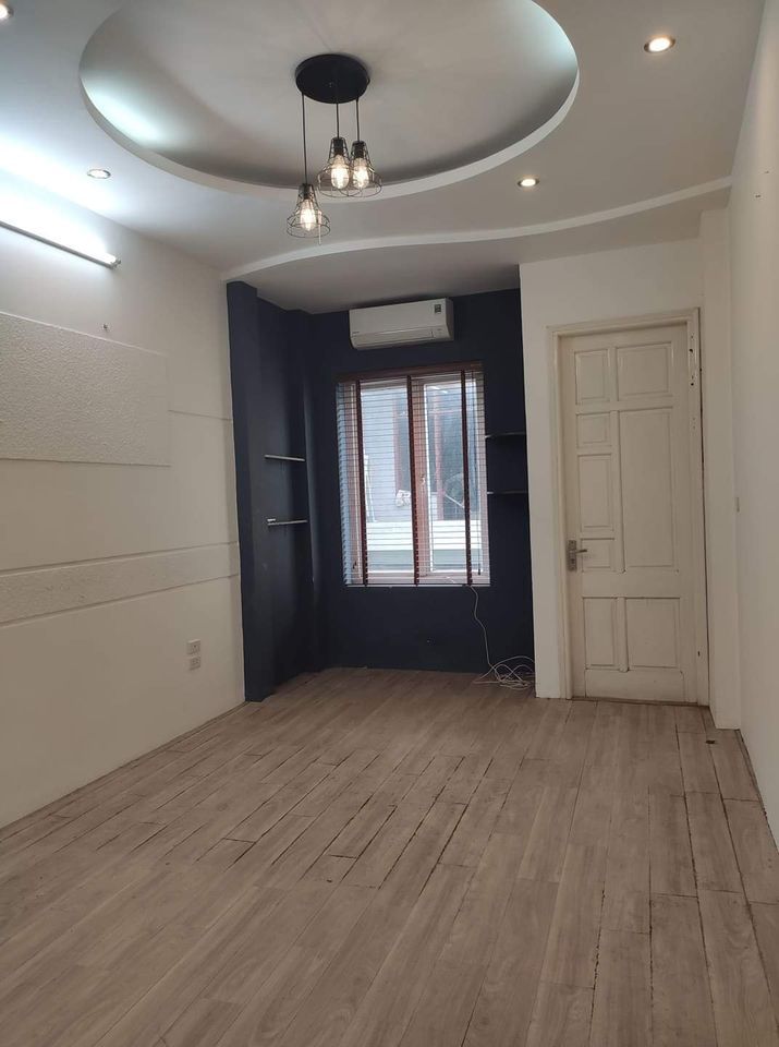 Bán nhà măt phố kinh doanh đông đúc và sầm uất tại khu quần thể 72HA Vĩnh Phúc, Ba Đình, Hà Nội