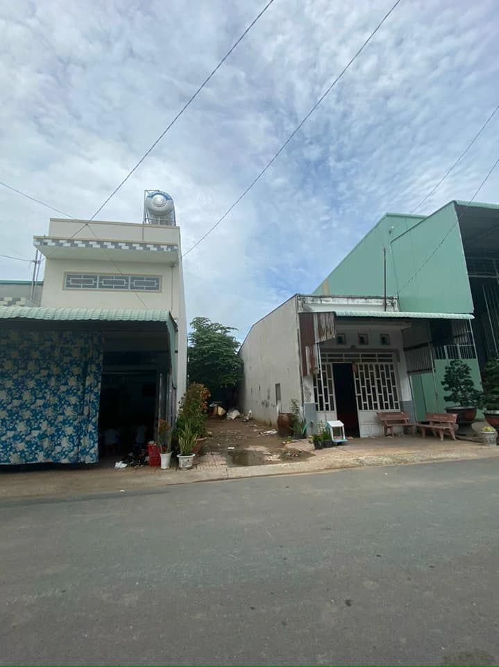 Bán nhanh nền đẹp ngay trung tâm thị trấn Phú Hòa Đường số 6, gần Ủy Ban, gần chợ thuận tiện kd
