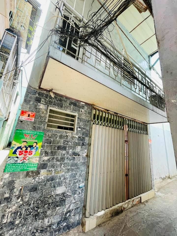 Bán Căn Nhà Nhỏ Sổ Hồng Riêng, Vị trí 1/ Đường Hoàng Văn Thụ, Phường 9, Quận Phú Nhuận