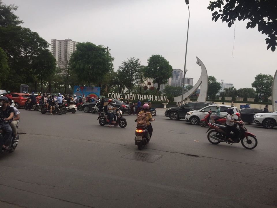 Bán biệt thự phố Nguyễn Thị Thập Trung Hòa Nhân Chính. Diện tích: 82m2x 6tầng , mặt tiền trên 7m