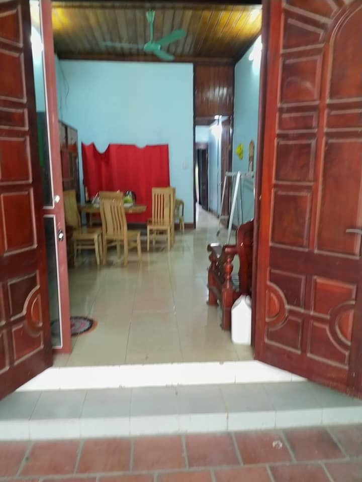 cần sang nhượng lại nhà đất Tại số 70 đường Kon Tum, chân nhà hàng Sơn Nữ, hướng Đông Nam.