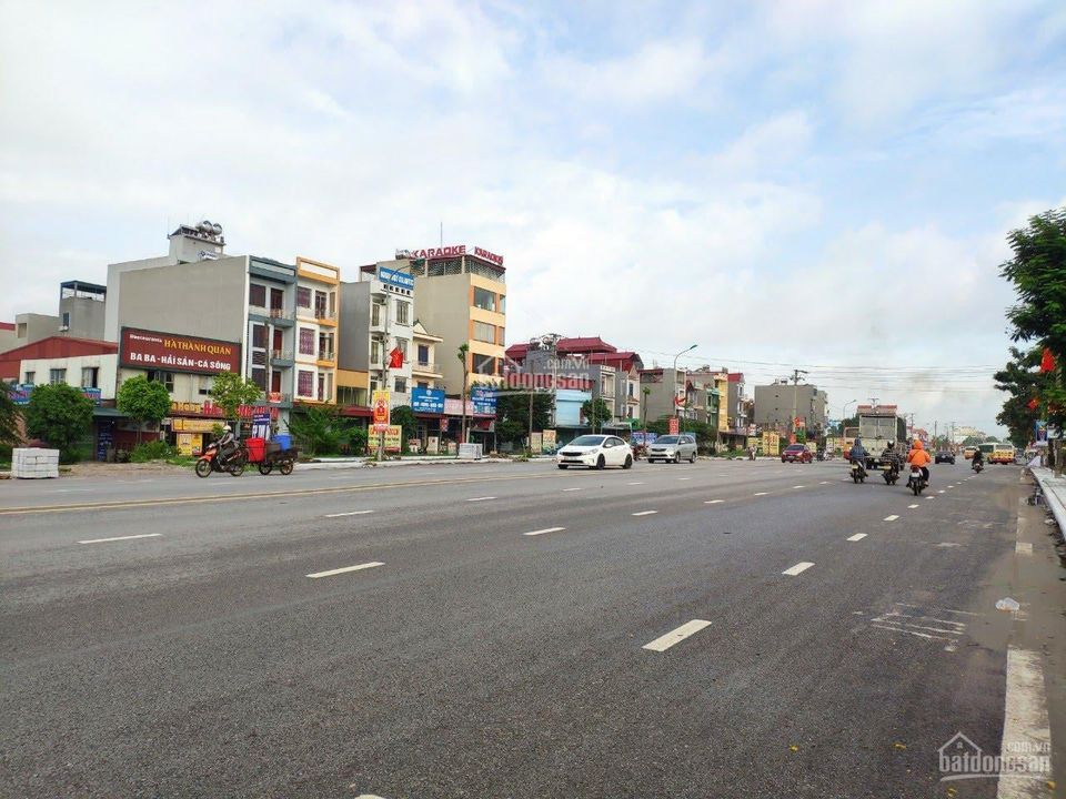 Bán đất giáp khu công nghiệp Quang Châu Việt yên Bắc giang kinh doanh tốt giá 1,7 tỷ. LH 0946924026