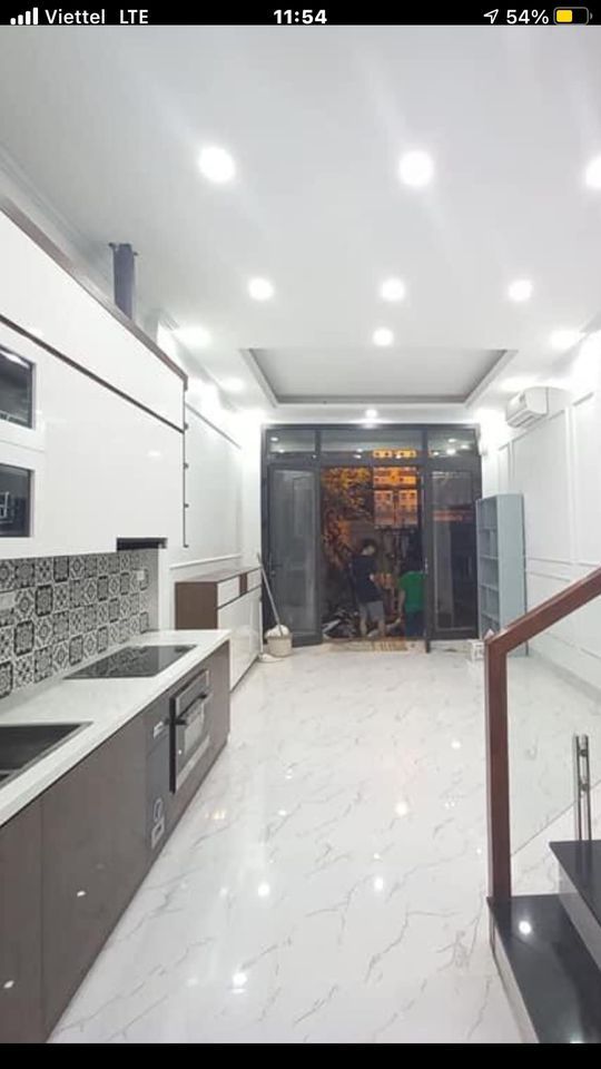 Bán nhà TRƯỜNG CHINH TT Đống Đa 5 tầng lung linh 3 bước oto tránh an sinh tuyệt đỉnh Diện tích 40m