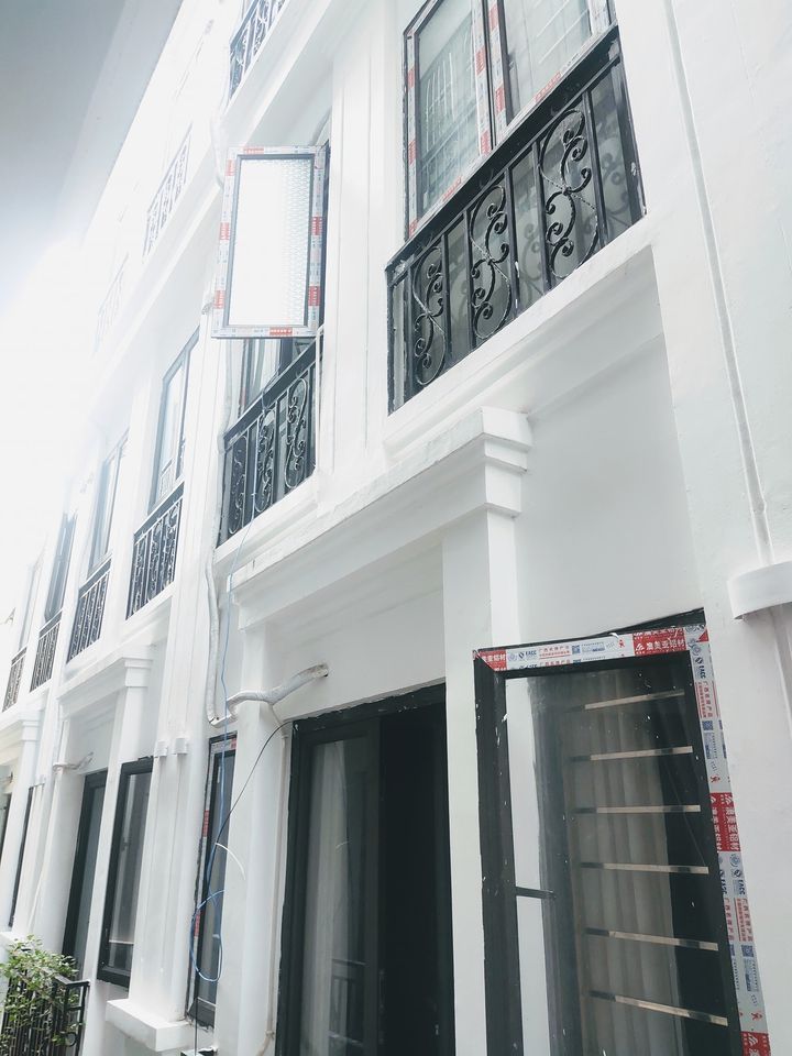 Nhà hiếm vị trí đẹp vài bước chân ra đường ôtô,gần chân cầu vượt Xuân Phương Nam Từ Liêm