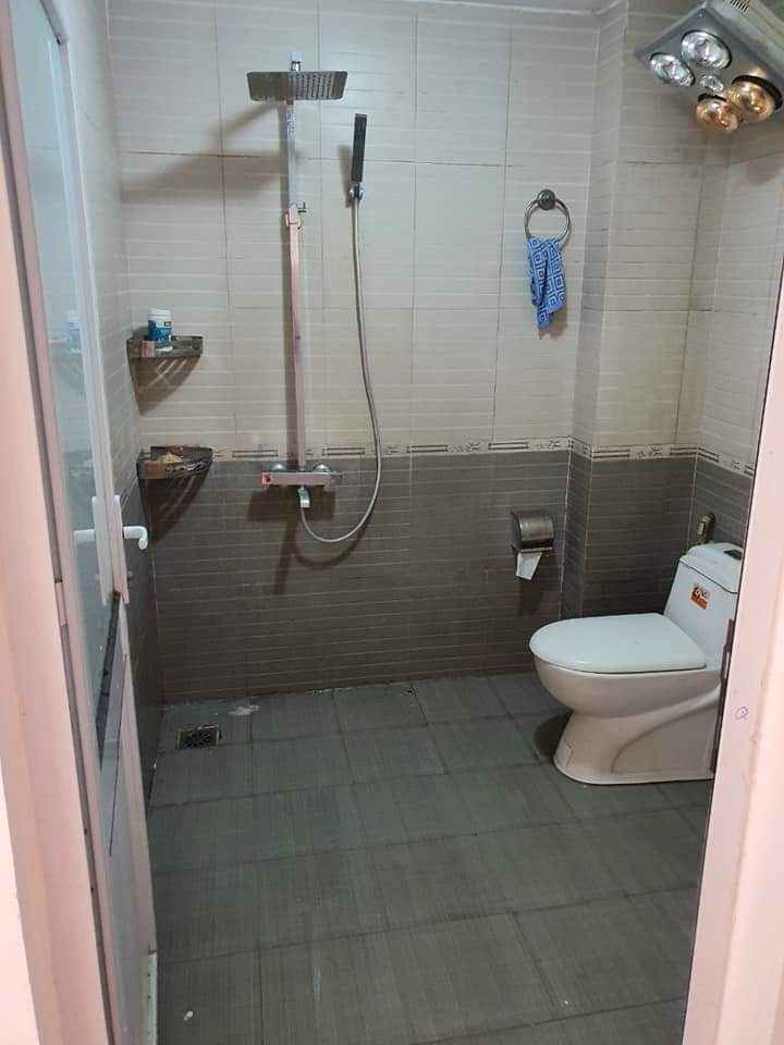 Bán nhà ngay mặt phố Hoàng Như Tiếp , Nguyễn Văn Cừ, ngõ ôtô, 65m2 x 4 tầng SĐCC vuông vắn