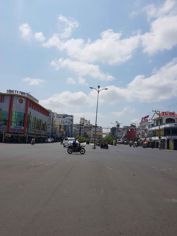 Bán Nhà đẹp Hai Bà Trưng, Mỹ Long Vị trí đường Phan Thành Long, Mỹ Long, TPLX
