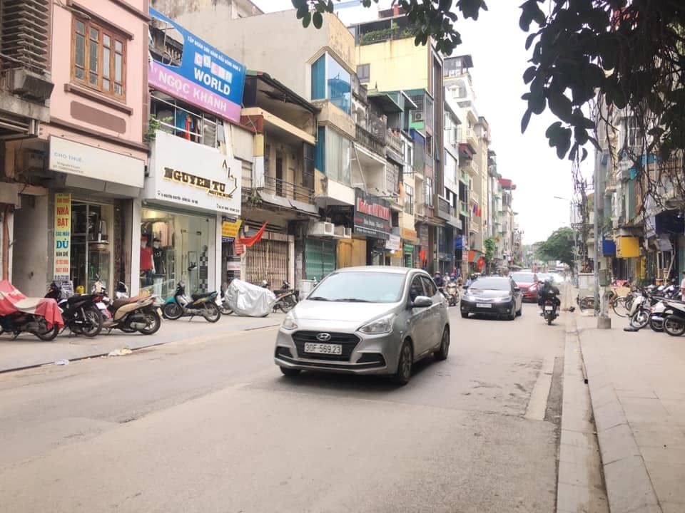 Nhỉnh 20 tỷ nên đầu tư Mặt phố Đống Đa 80m2 - Phân lô - mặt tiền 4.4m - Vỉa hè