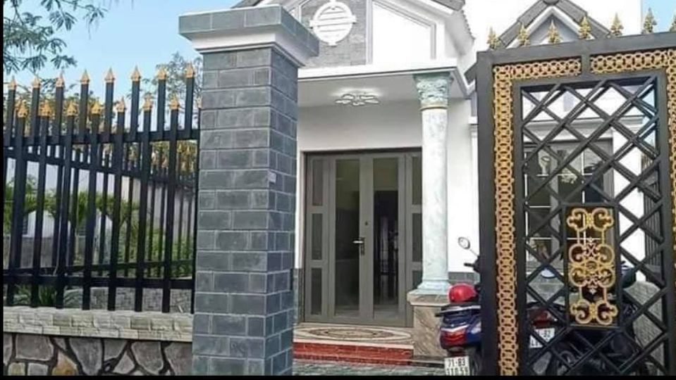 Bán nhà đẹp phường Phú Tân, tp Bến Tre Hẻm xe hơi, cách Đại lộ Đồng Khởi 300m