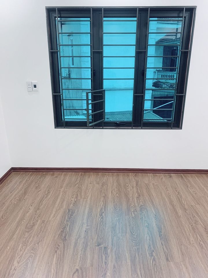 Bán Căn nhà 4 tầng xây mới tinh xây độc lập vị trí Di Trạch Hoài Đức