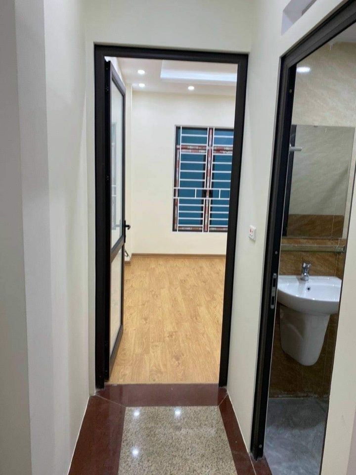 Bán nhà Minh Khai Bắc Từ Liêm 40m² nhà 4 tầng rộng thoải mái.Gần ĐH Công Nghiệp Hà Nội,ngã tư Nhổn