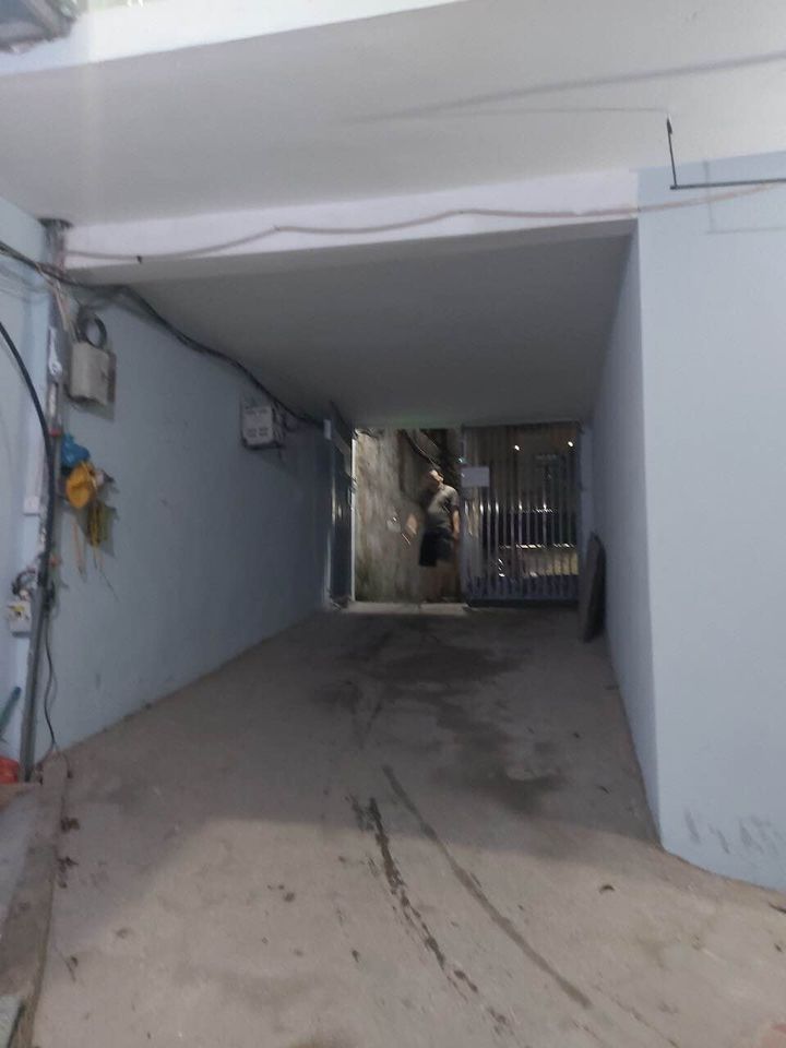 chính chủ nhờ bán 1 siêu phẩm giá tụt quần. nhà trọ 3 tầng lãm làng quế võ bắc ninh dt 220m