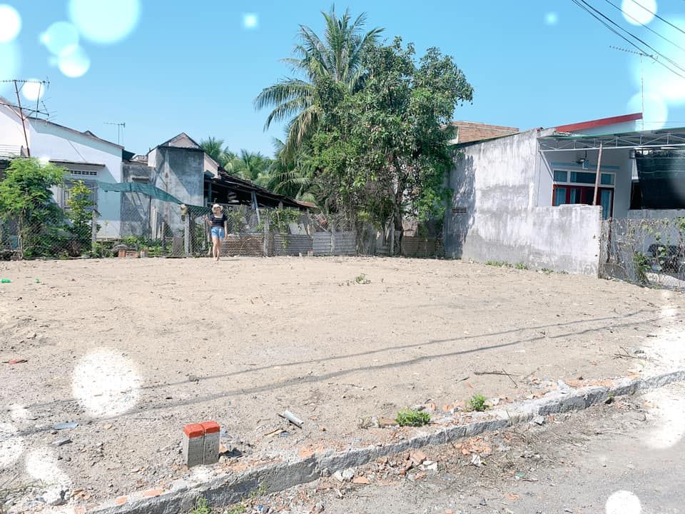 Cần bán lô đất Diên Sơn cách Nhà thờ cây vông chỉ 3p đi xe cách đường mỏ đá 20m