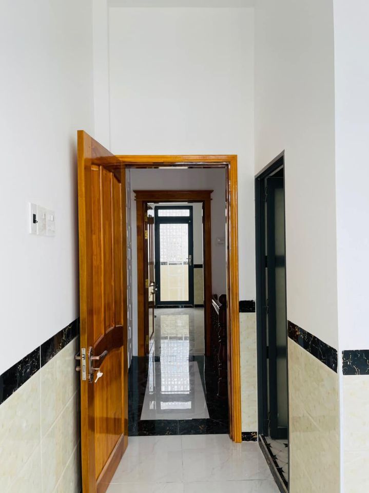 Bán nhà tân cổ điển (xây mới 100%) Nhà mặt tiền đường số 4 khu tái định cư p4 Diện tích 4*15