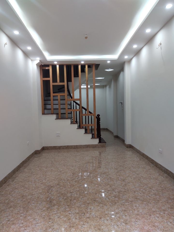 Bán nhà Minh Khai Bắc Từ Liêm 40m² nhà 4 tầng rộng thoải mái.Gần ĐH Công Nghiệp Hà Nội,ngã tư Nhổn