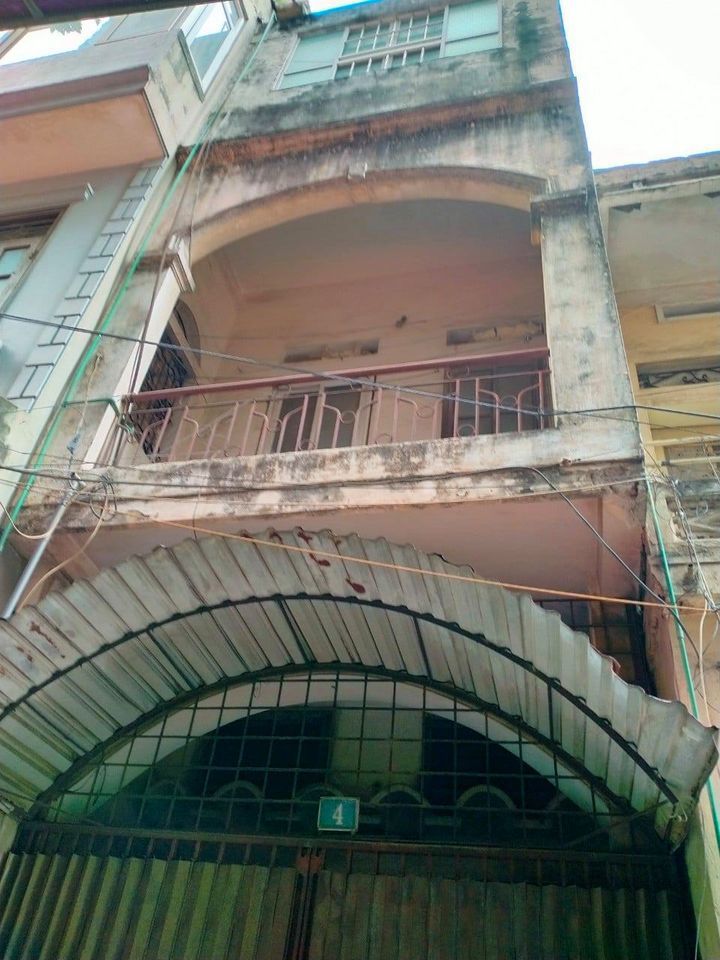 Gia đình cần bán căn nhà ngõ 134 phố Lê Trọng Tấn, Thanh Xuân Diện tích 64.2m2