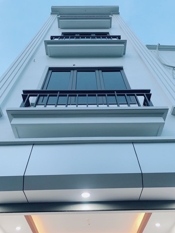 Bán Căn nhà 4 tầng xây mới tinh xây độc lập vị trí Di Trạch Hoài Đức