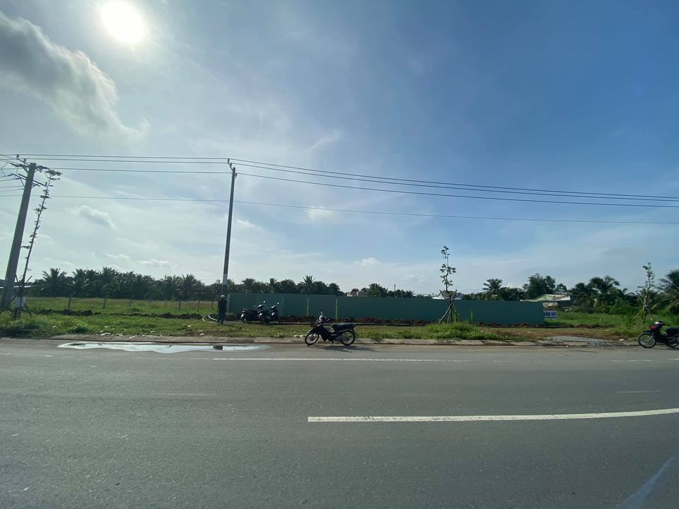 Bán Đất 2 mặt tiền đường nhựa rộng 80m mà giá chỉ 14tr/m Đường nhựa Đại lộ Huỳnh Tấn Phát