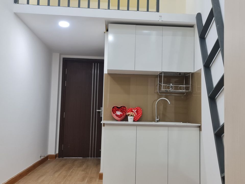 DUY NHẤT CÒN 1 PHÒNG NGAY ĐOÀN VĂN BƠ Q4 CÓ BALCON ĐẦY ĐỦ ÁNH SÁNG