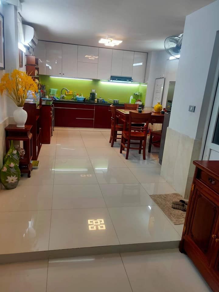 NHÀ ĐẸP LONG LANH TRUNG TÂM CẦU GIẤY AN SINH TIỆN ÍCH ĐỈNH