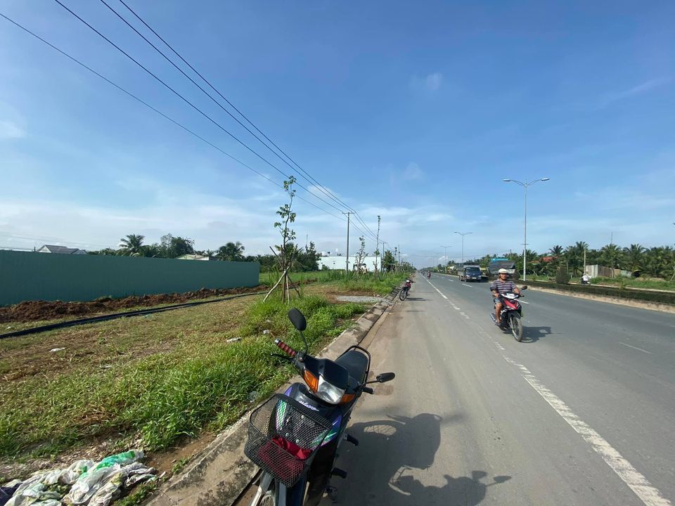 Bán Đất 2 mặt tiền đường nhựa rộng 80m mà giá chỉ 14tr/m Đường nhựa Đại lộ Huỳnh Tấn Phát