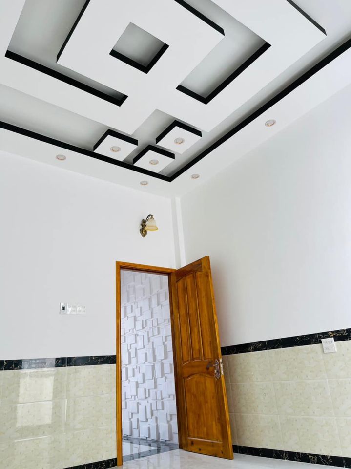 Bán nhà tân cổ điển (xây mới 100%) Nhà mặt tiền đường số 4 khu tái định cư p4 Diện tích 4*15