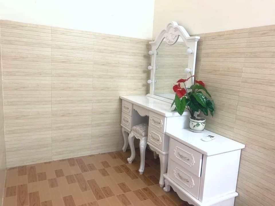 Cho thuê nhà nguyên căn Khu vực Phú Nhuận Bến Tre Diện tích 144m2 Đường lộ 4-5m, có camera