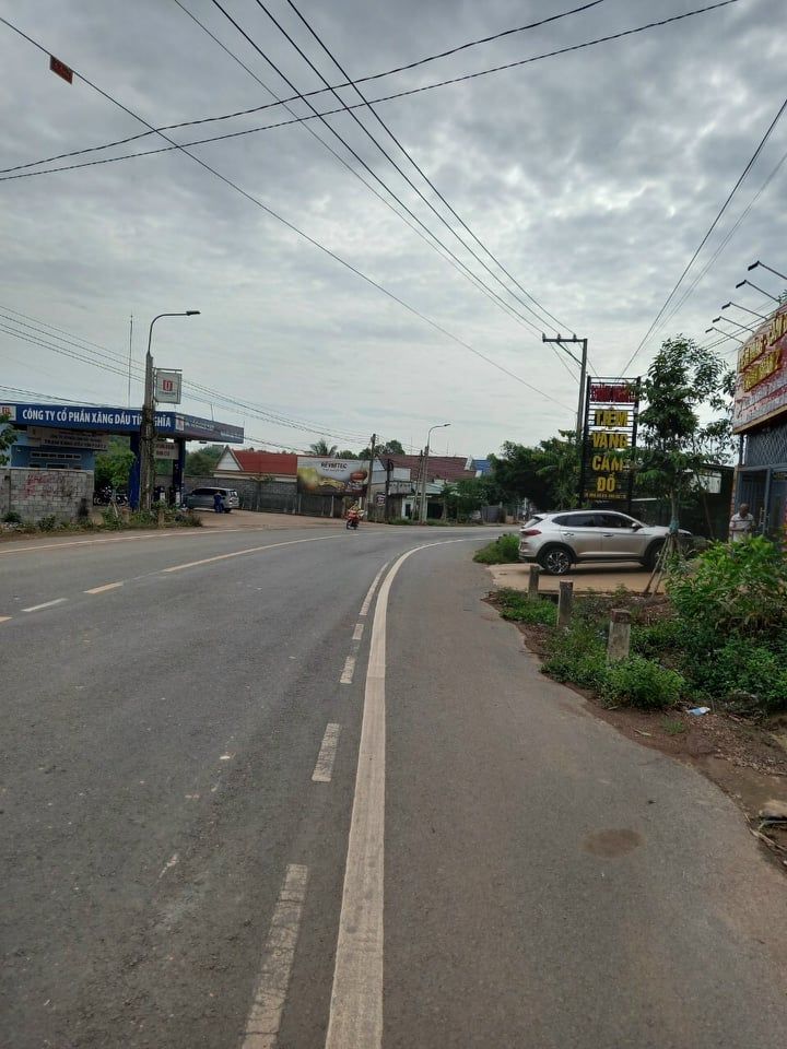 BÁN ĐẤT KCN NAM ĐỒNG PHÚ Lô đất đẹp ngay Tân Lập, Đồng Phú. Kế bên đang xây biệt thự DT 1200m