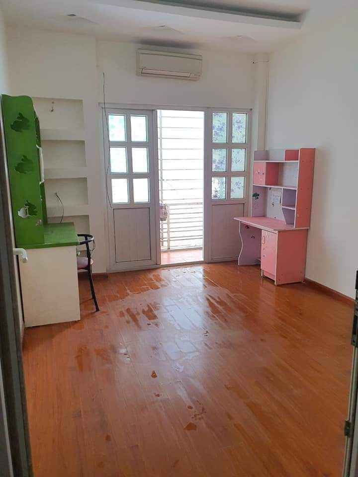 Bán nhà ngay mặt phố Hoàng Như Tiếp , Nguyễn Văn Cừ, ngõ ôtô, 65m2 x 4 tầng SĐCC vuông vắn