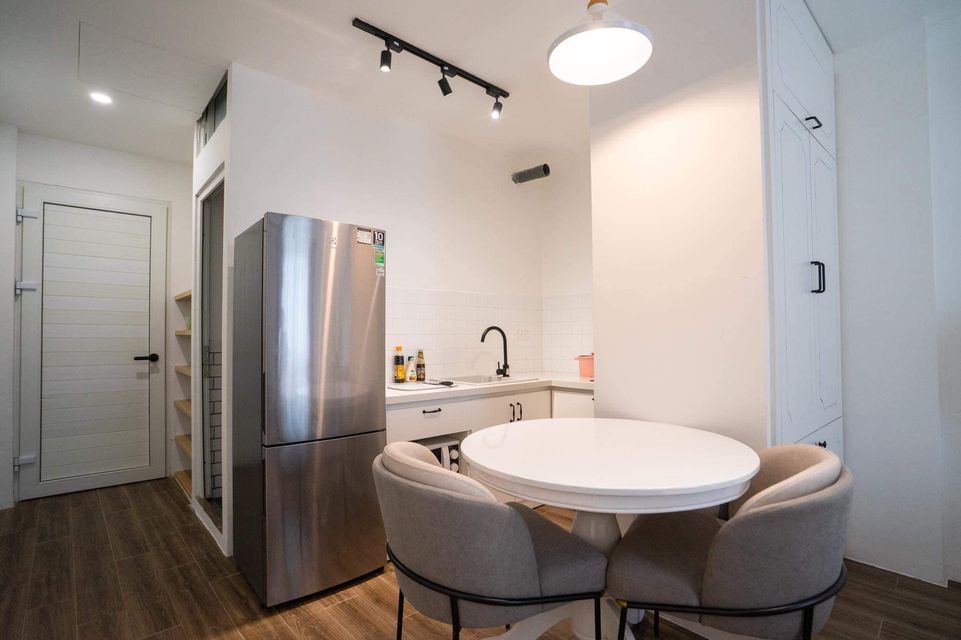 bán nhà 11 tầng Đường Lương Thế Vinh, P. Trung Văn, Q. Nam Từ Liêm, Hà Nội. 61m2; Mặt tiền: 4,5 m2