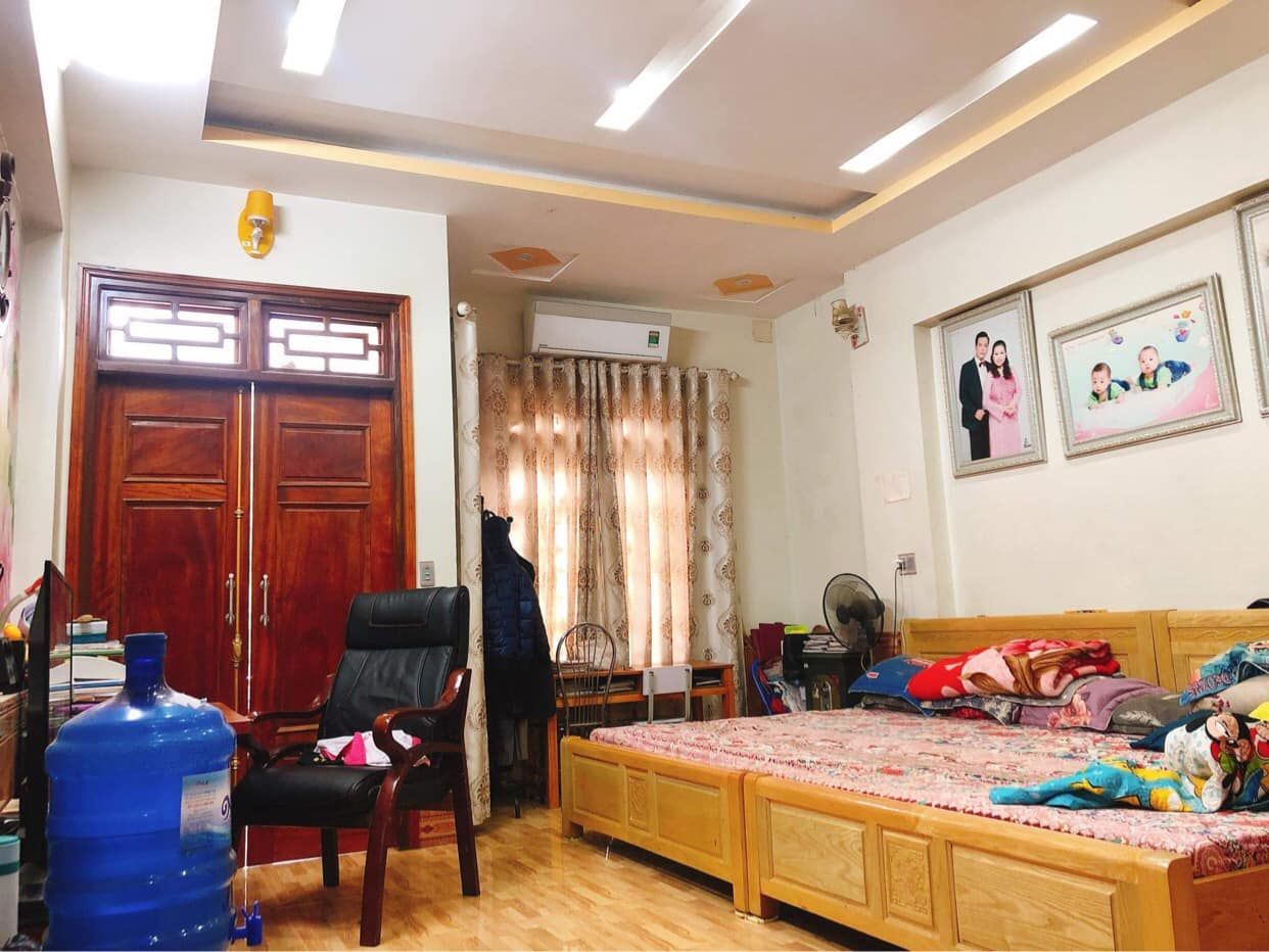 Cần bán nhà tại 193 lý thường kiệt hà Giang. Bìa đỏ chính chủ. LH 0912105976 biết thêm chi tiết