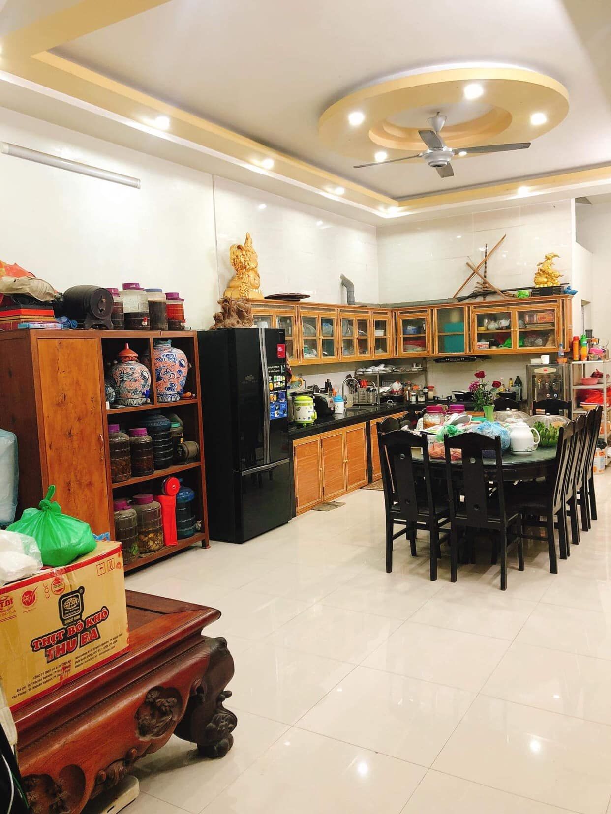 Cần bán nhà tại 193 lý thường kiệt hà Giang. Bìa đỏ chính chủ. LH 0912105976 biết thêm chi tiết