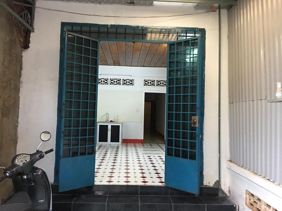 Cho thuê nhà nguyên căn, 1 sân đậu xe, 1 pk, 1 pn có tolet, 1 bếp, 1 vs ngoài. Tổ 2, Nghĩa Thành