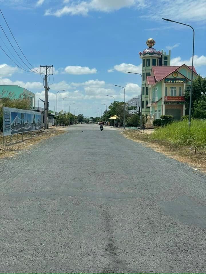 CẦN BÁN NỀN BIỆT THỰ ĐƯỜNG ĐẠI LỘ VÕ VĂN KIỆT PHƯỜNG 3, TP VỊ THANH, HẬU GIANG
