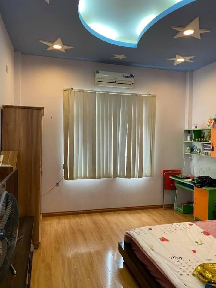 Chính Chủ gửi bán nhà 3 tầng mặt phố Đinh Tiên Hoàng khu Đông Nam cường MT 4m DT 68m