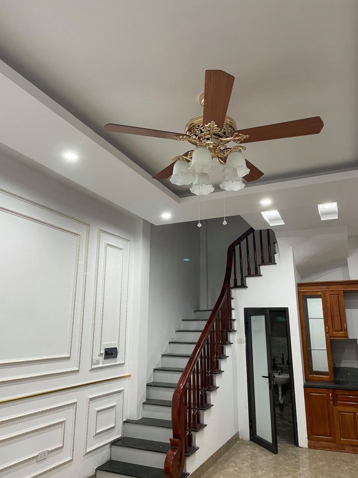 Bán nhanh căn nhà 5 tầng Đình Quán Phúc Diễn Nam Từ Liêm 3 phòng ngủ