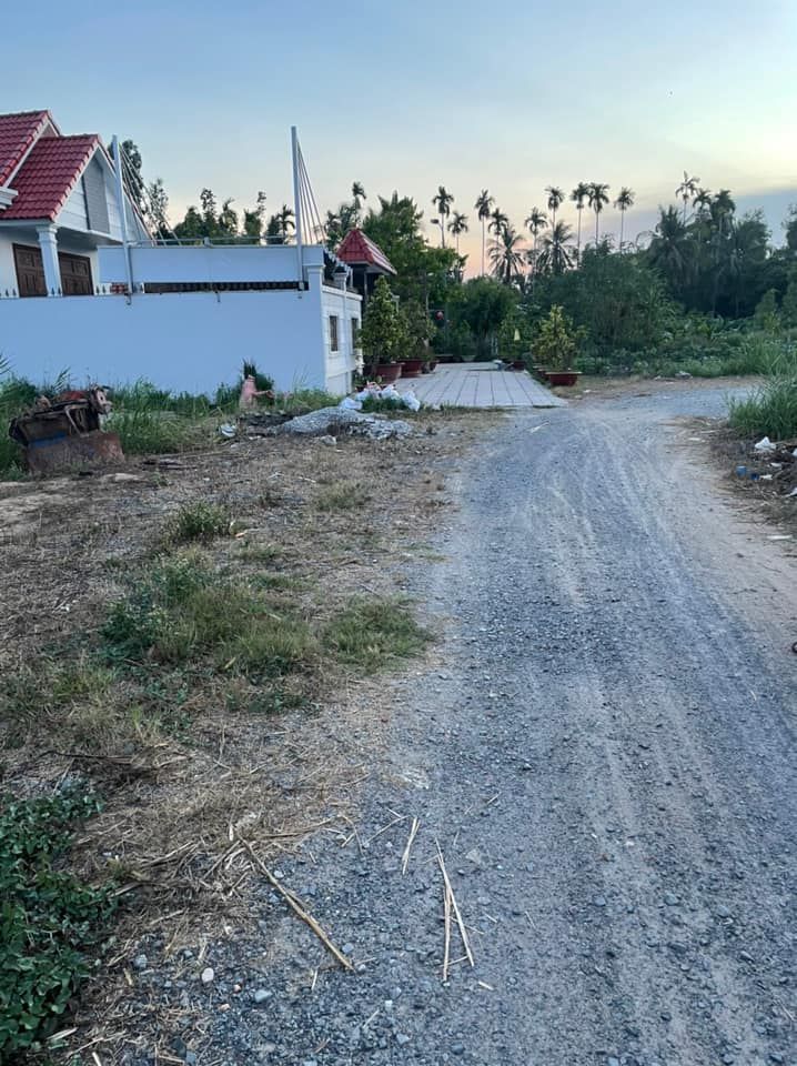 CẦN BÁN NỀN BIỆT THỰ ĐƯỜNG ĐẠI LỘ VÕ VĂN KIỆT PHƯỜNG 3, TP VỊ THANH, HẬU GIANG