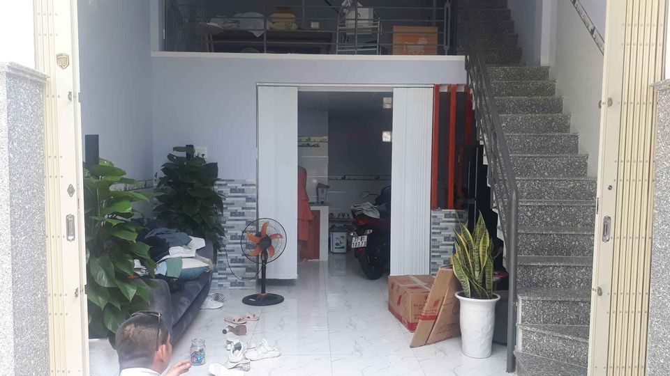 Cho thuê nhà nguyên căn Đc 6/6 ,đường Tôn Thất Tùng -Tp Quy Nhơn. (Đường oto) Dt: 90m2